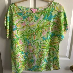 Lilly Pulitzer elephant pattern silk top.like new